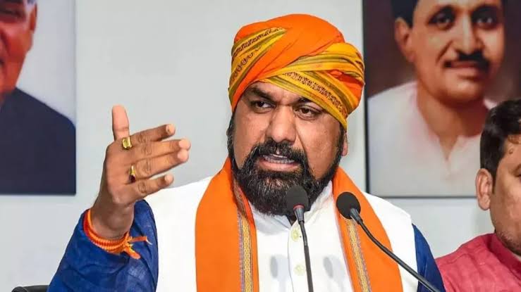 बीमारी में लोग आराम करते हैं, झूठ नहीं बोलते : सम्राट चौधरी