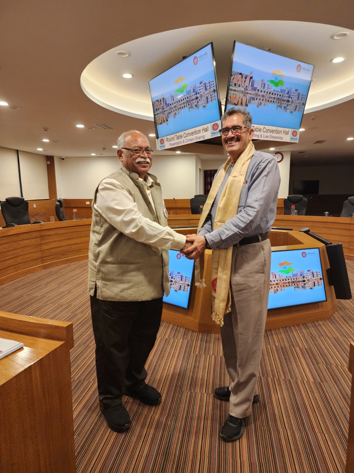 प्रोजेक्ट मौसम को लेकर एनयू और आर्कियोलॉजी की बैठक