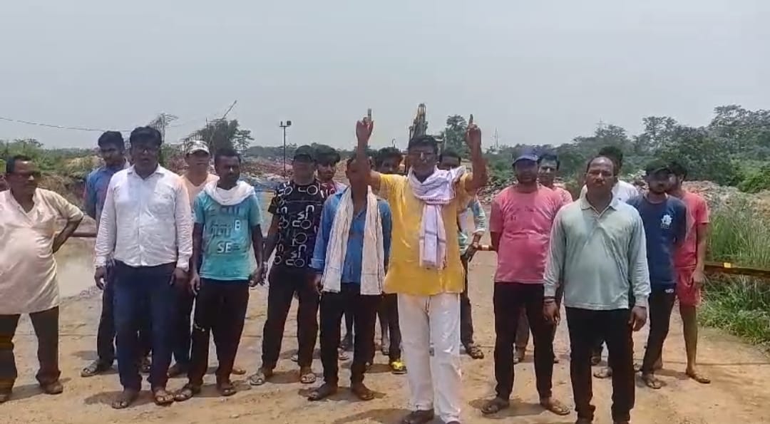 जामुड़िया के एमडीओ प्रोजेक्ट से मशीनों को हटाने का ग्रामीणों ने किया विरोध