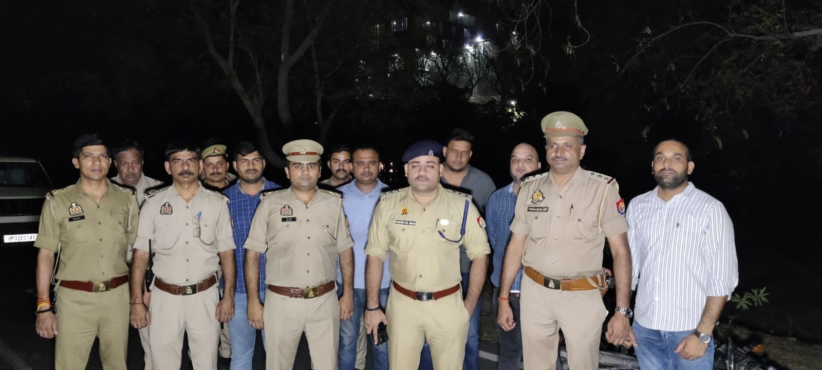नोएडा पुलिस मुठभेड़ में तीन गिरफ्तार