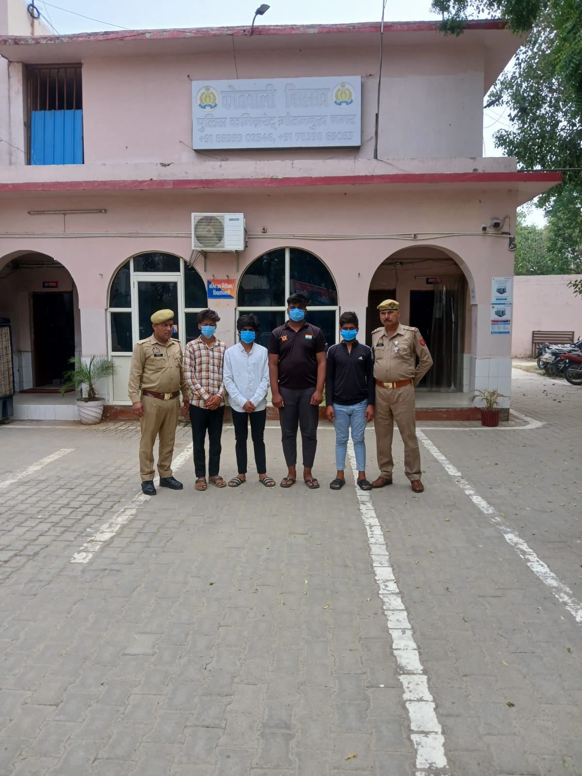 नोएडा में मारपीट कर सोशल मीडिया पर वीडियो वायरल करने वाले 4 अभियुक्त गिरफ्तार