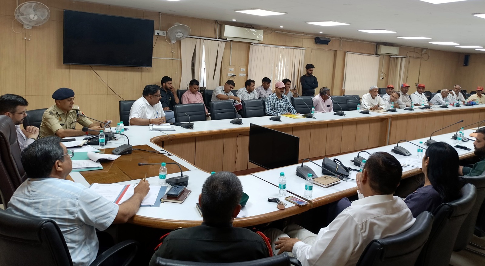 जिला सैनिक बंधु समिति की एक बैठक का आयोजन