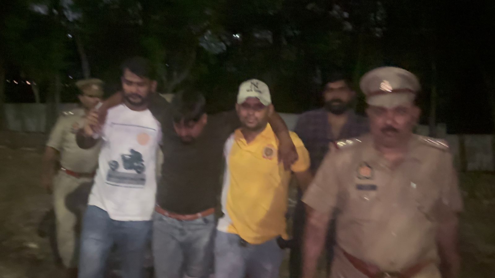 दिल्ली के शातिर बदमाश को नोएडा पुलिस ने किया गिरफ्तार