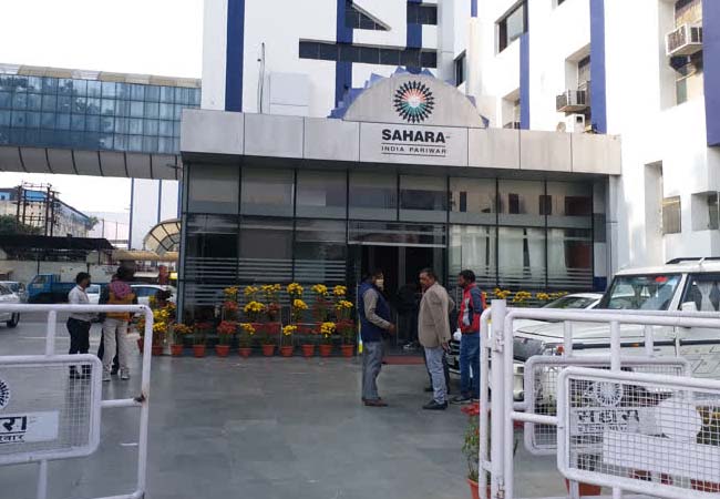 सहारा इंडिया लखनऊ के ठिकानों पर ईडी का छापा 