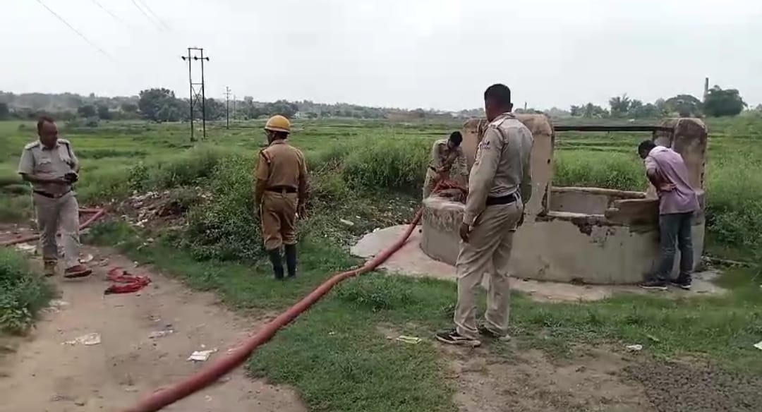 कुआं में व्यक्ति का शव मिलने से सनसनी