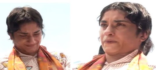 देश पहुंचते ही भावुक हुईं विनेश फोगाट, बजरंग, साक्षी और दीपेंद्र हुड्डा ने किया स्वागत 