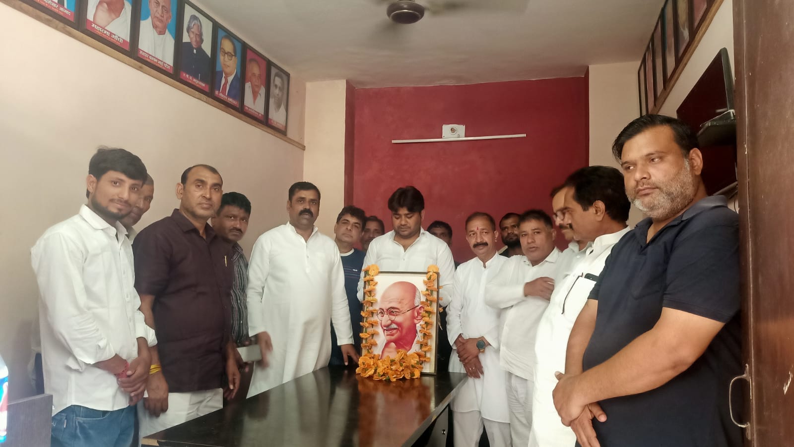 भारतीय सोशलिस्ट मंच ने मनाई महात्मा गांधी और लाल बहादुर शास्त्री की जयंती