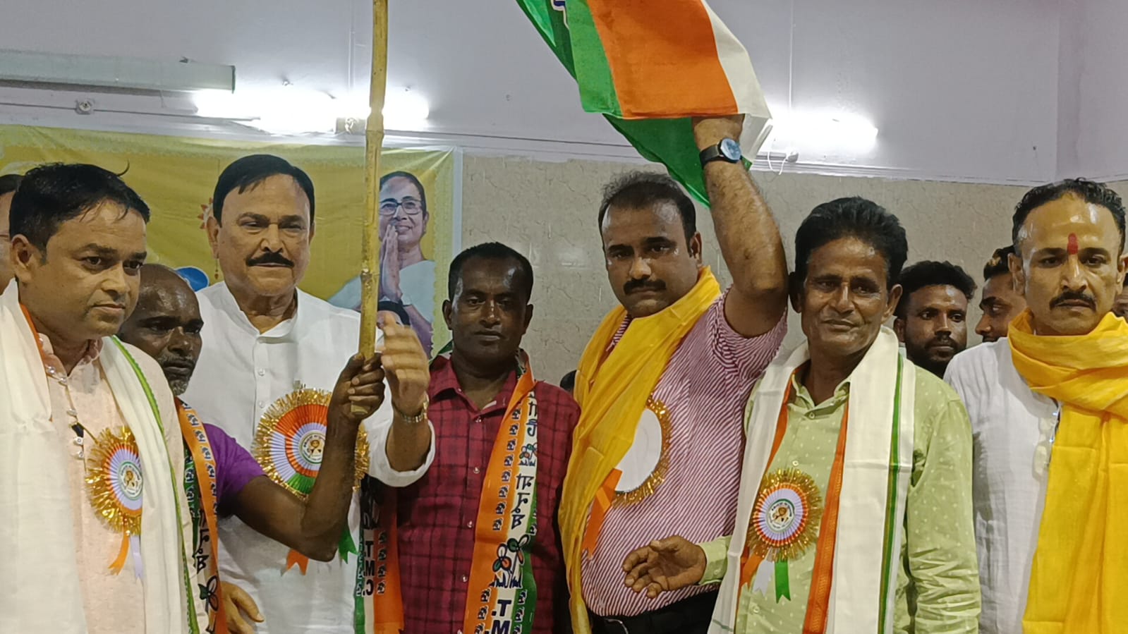 जामुड़िया में तृणमूल कांग्रेस का विजया मिलन समारोह आयोजित, कर्मियों को किया गया सम्मानित