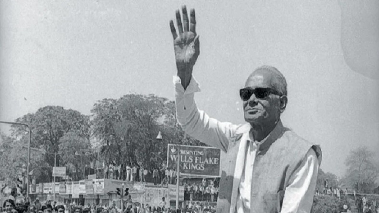 भारतीय समाजवाद का अग्रणी प्रवक्ता रहे लोकनायक जयप्रकाश 