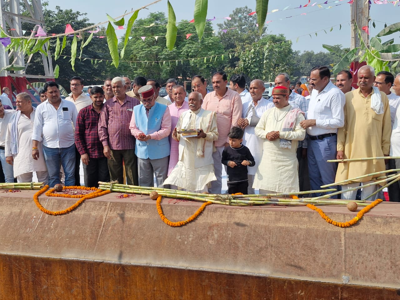 उत्तम शुगर मिल बरकातपुर में गन्ना पेराई सत्र का हुआ शुभारंभ 