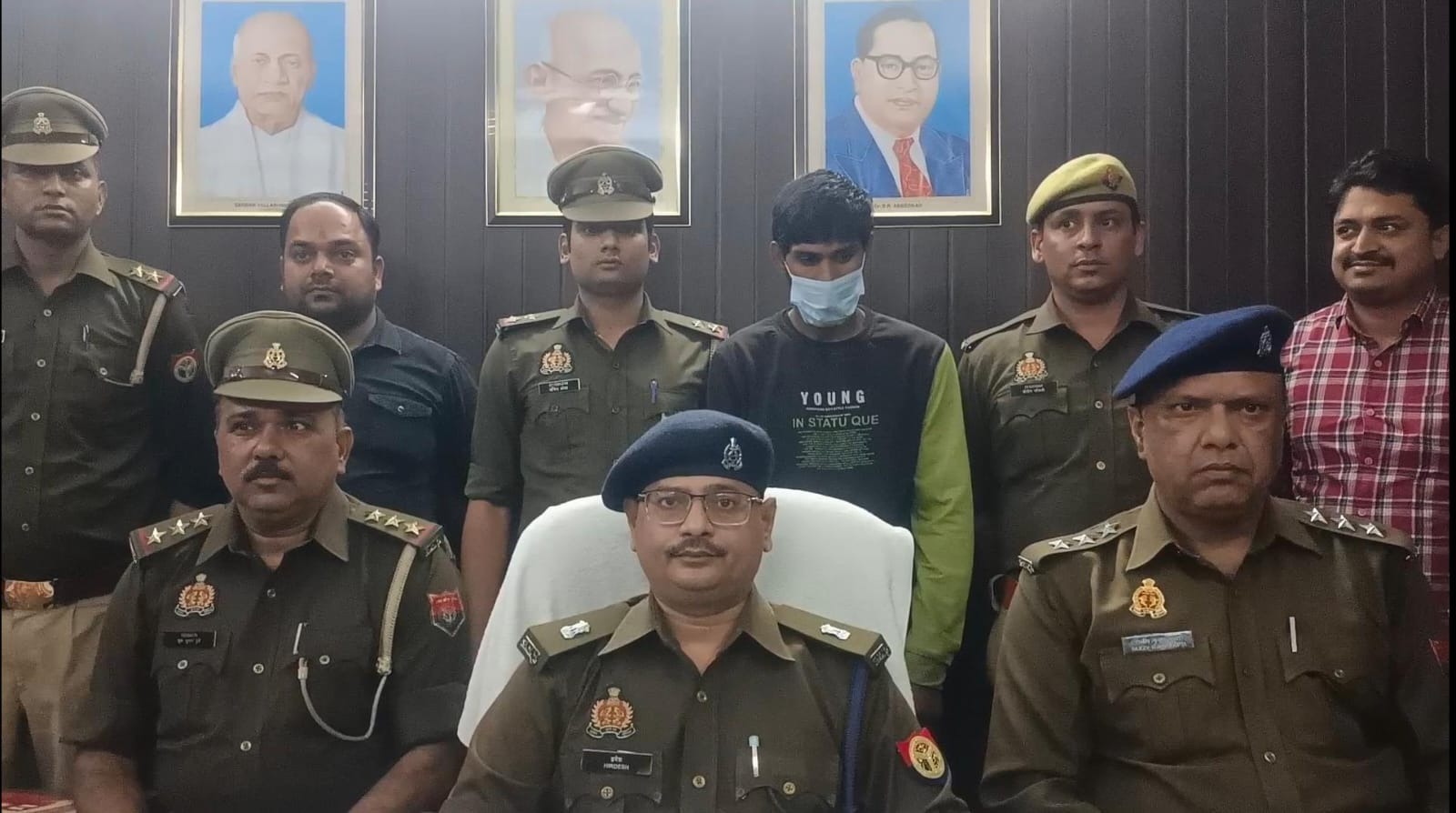 नोएडा पुलिस ने वाहनों की ईसीएम चोरी करने वाला आरोपी गिरफ्तार