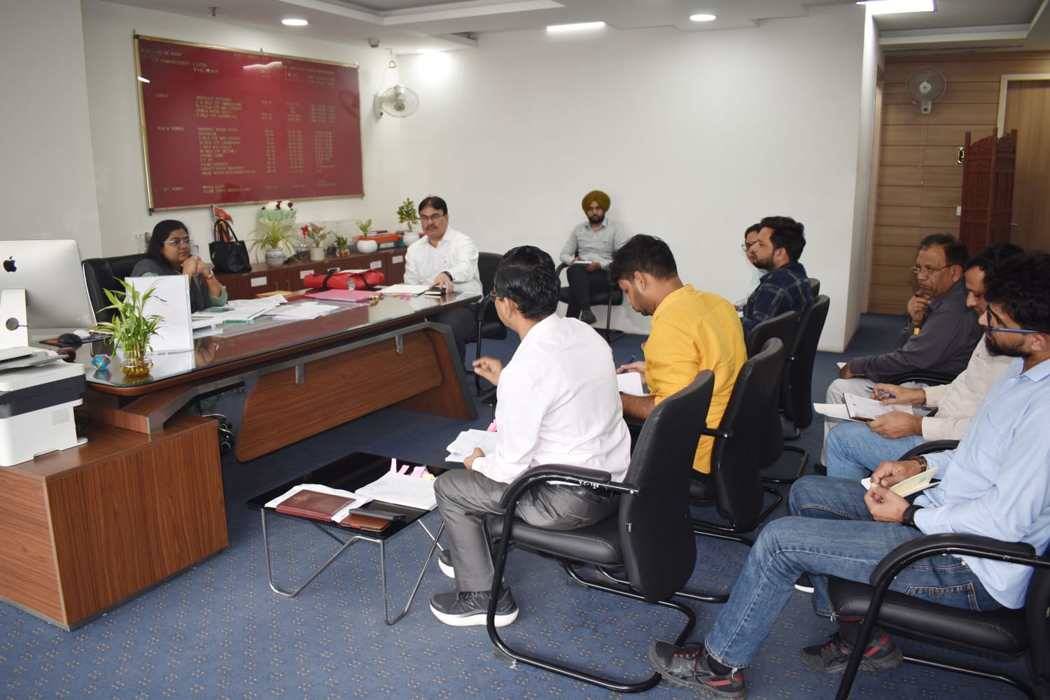 पर्यावण को प्रदूषित होने से बचाने के लिए नगर निगम गम्भीर, निगरानी के लिए टीमों का गठन कर फील्ड में उतारा, पानी का निरंतर छिडक़ाव करवाने के दिए निर्देश