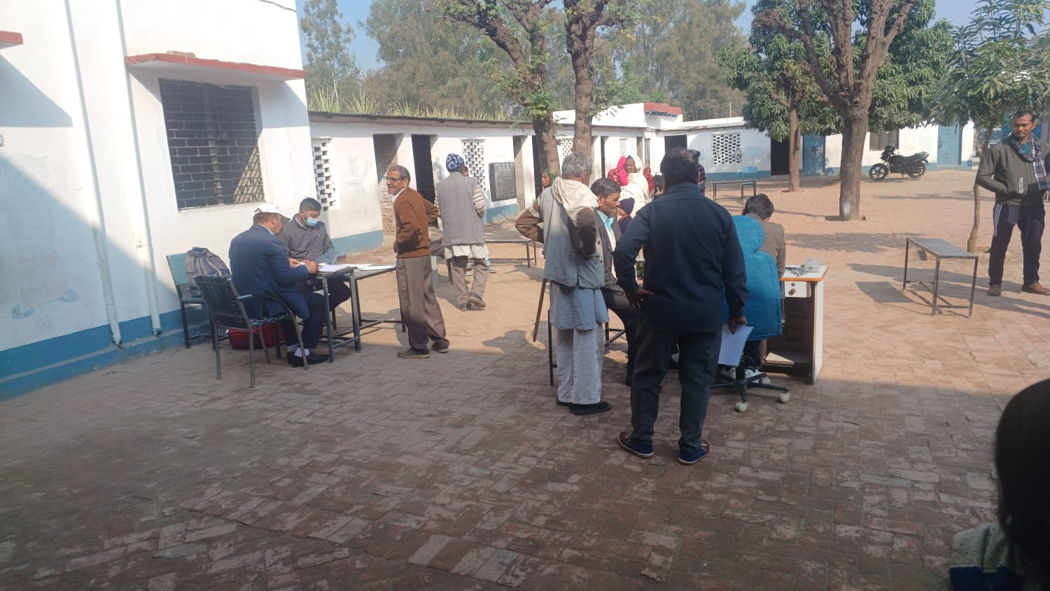 निशुल्क जांच शिविर में हुआ 99 लोगों का स्वास्थ्य परीक्षण