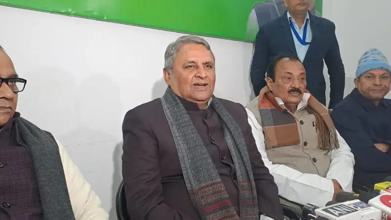 छात्रों के साथ नहीं होगा कोई अन्याय : विजय चौधरी