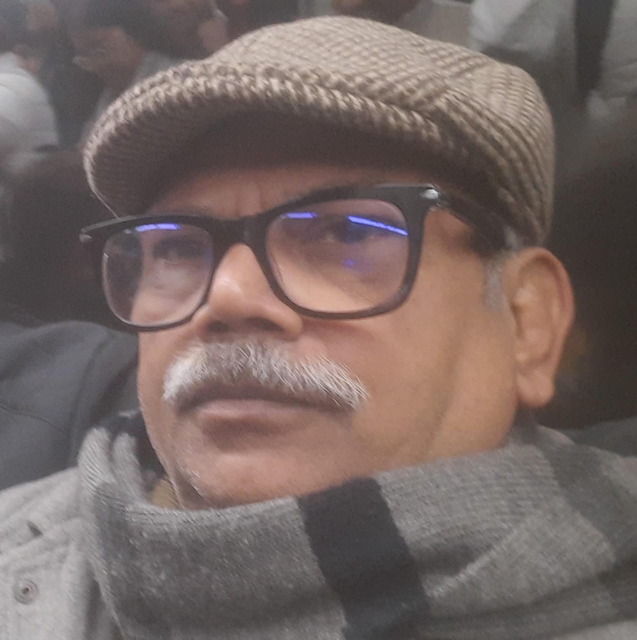 सोचता रहता