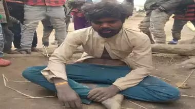 साढ़े तीन साल की भतीजी से रेप