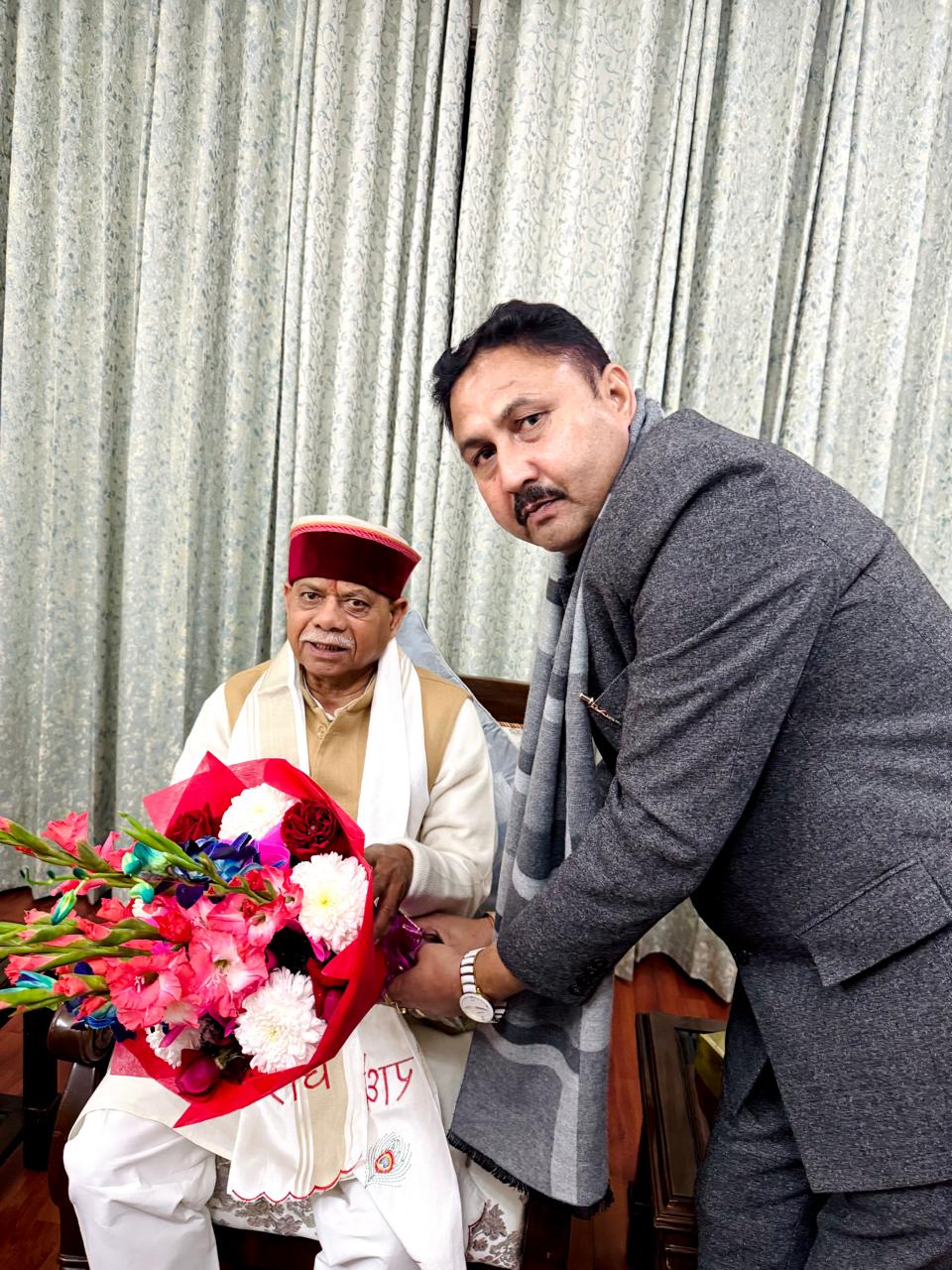 राजेंद्र पंडित ने हिमाचल प्रदेश के राज्यपाल शिव प्रताप शुक्ल से की शिष्टाचार भेंट 