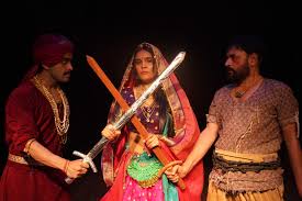 रंगमंच पर जाति का खेल: कितना जायज़?