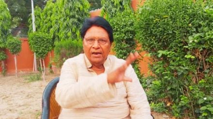 सपा सांसद रामजी लाल सुमन हाउस अरेस्ट,  अलीगढ़ जा रहे  थे, बैठ गए धरने पर 