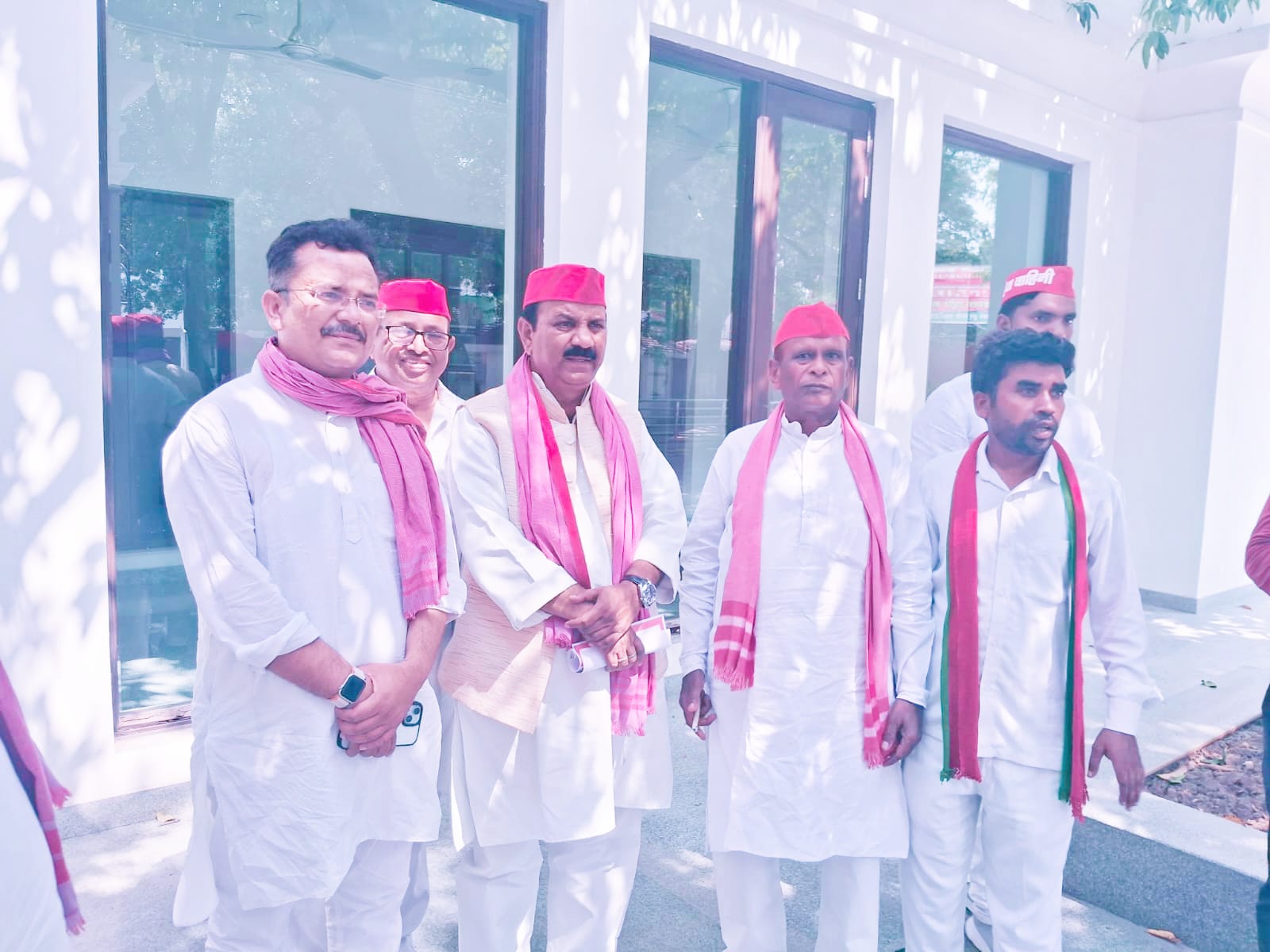 समाजवादी सरकार बनाने के लिए मिशन 2027 में लाखन पाल को जिम्मेदारी