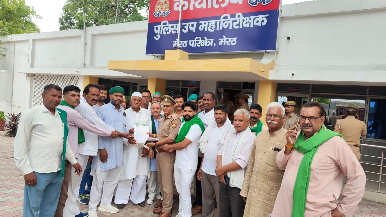 बुलंदशहर डिबाई के भूमाफिया के खिलाफ सड़कों पर उतरा किसान मजदूर संगठन!