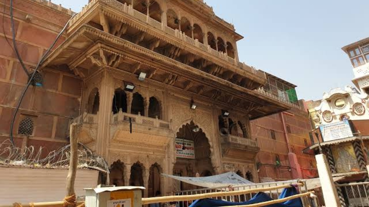 श्री बांके बिहारी मंदिर कॉरिडोर के खिलाफ सुप्रीम कोर्ट का रुख