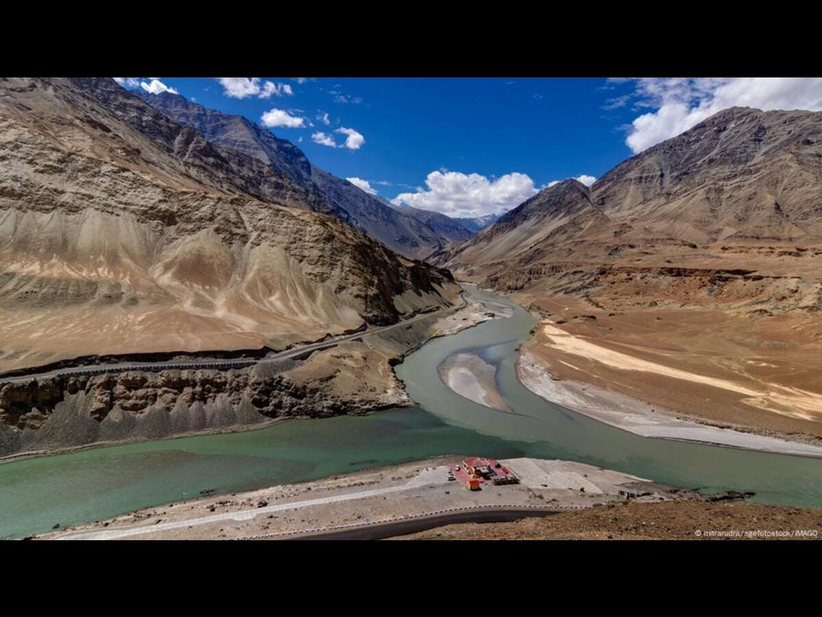 भारत के सिंधु समझौते रद्द होने के बावजूद सामान्य रूप से बह रही नदियां, सैटेलाइट इमेज से मिली जानकारी  
