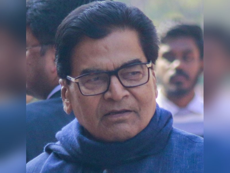 वोटबैंक के लिए और कितना गिरेंगे नेता ?