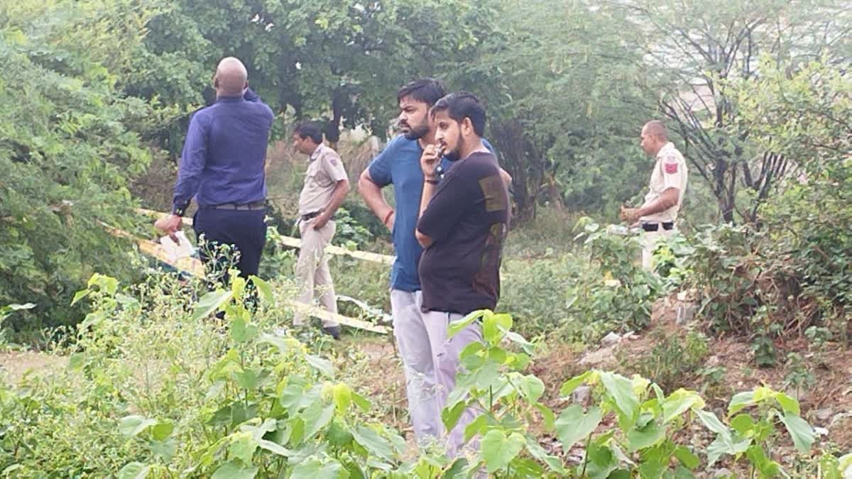 दिल्ली के नरेला इलाके में दो अलग-अलग हत्या से सनसनी