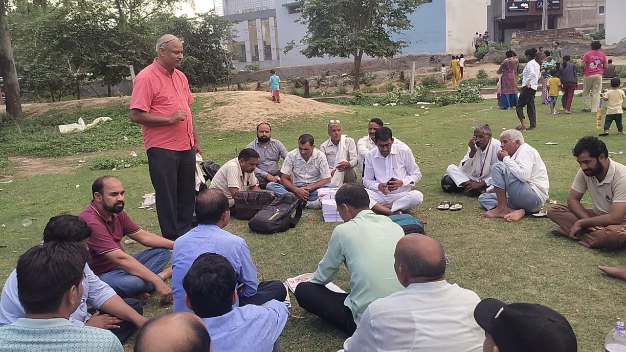 9 जुलाई हड़ताल को लेकर ग्रेटर नोएडा सीपीआई(एम) कार्यकर्ताओं की हुई बैठक