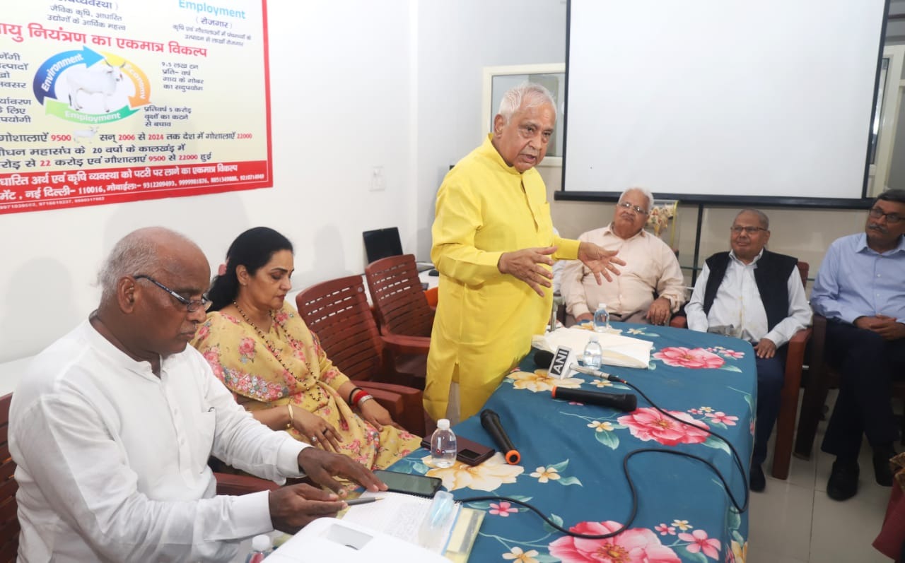 गौशालाएं बनीं 20 लाख युवाओं की आजीविका का आधारः खुराना