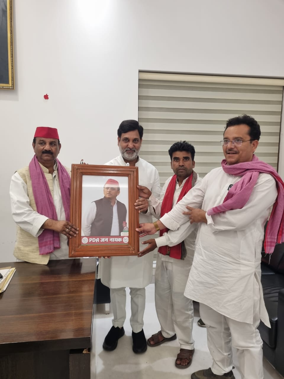 सपा प्रदेश अध्यक्ष को पी. डी. ए पंचायत का निमंत्रण