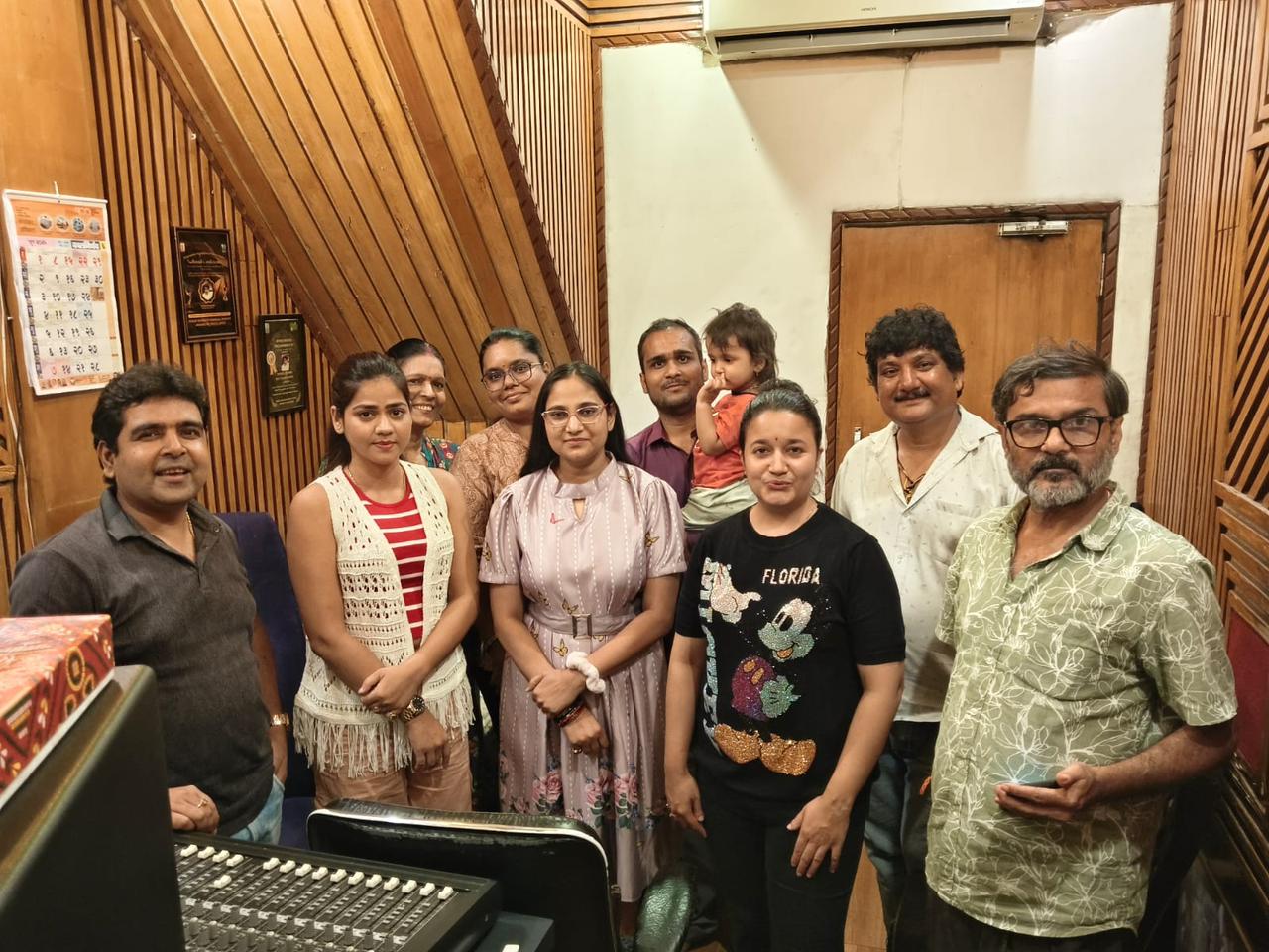 प्रेम, शांति और बदलाव का संदेश लेकर आ रही अभिनव पराशर की पहली फिल्म