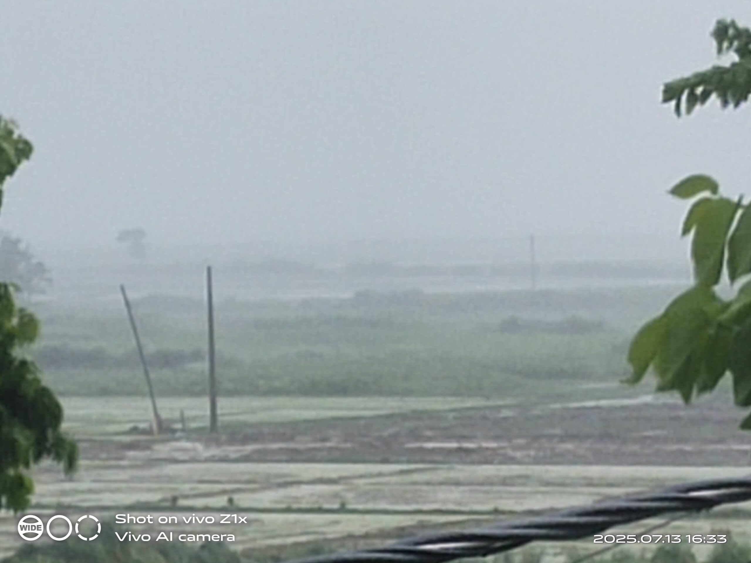 भीषण गर्मी से मिली राहत, बन्दरा में झमाझम बारिश से खिले किसानों के चेहरे