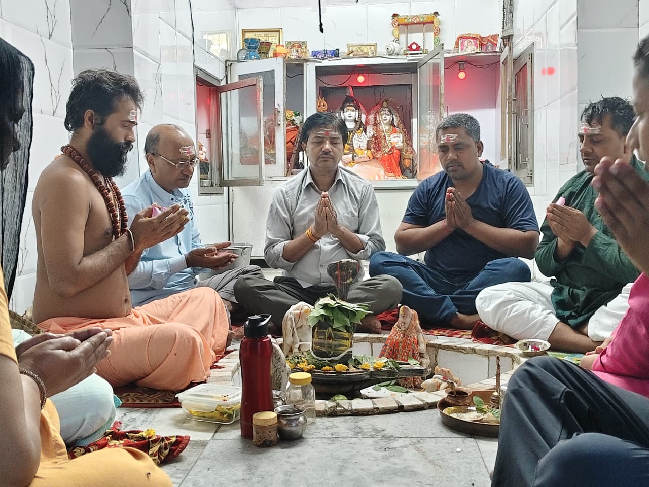 ब्रम्हचारी कुटी में हुआ रुद्राभिषेक