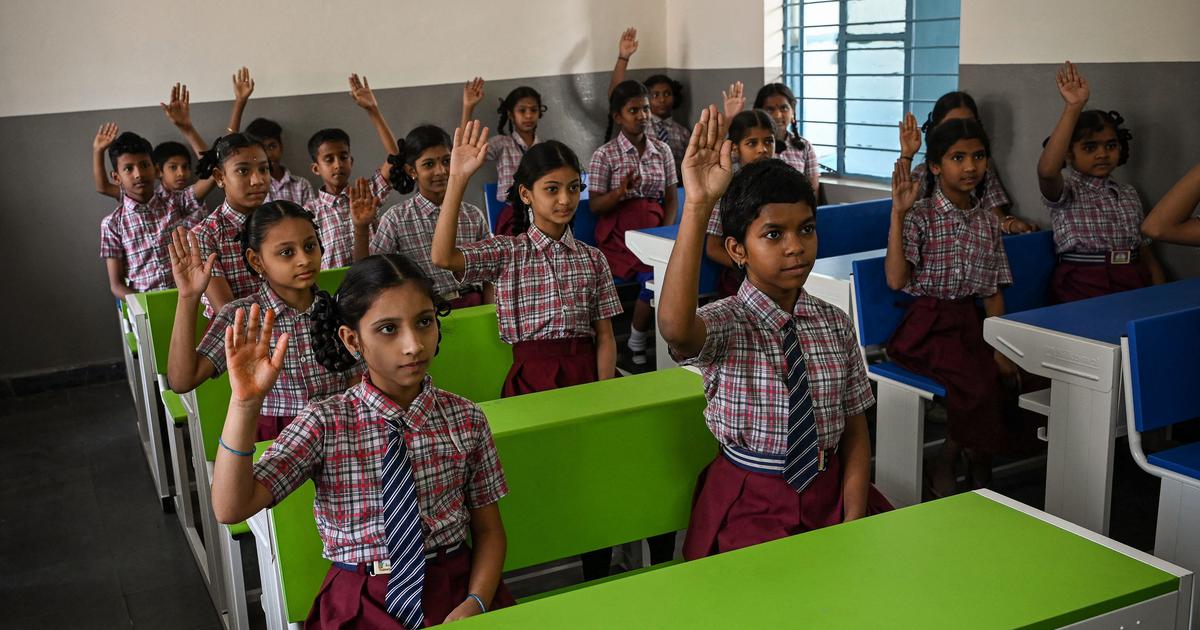 जब शिक्षा डर बन जाए : डिग्रियों की दौड़ में दम तोड़ते सपने संभावनाओं की कब्रगाह बनते संस्थान