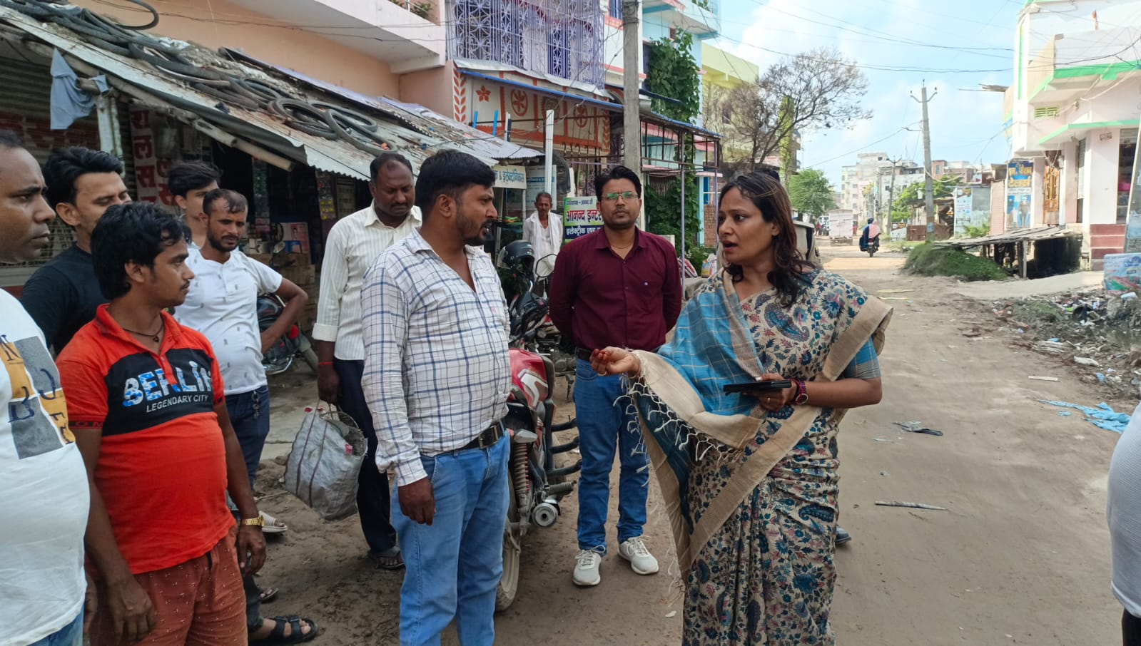 अम्बेडकर चौक से आशा नगर- संत जेवियर प्लस टू स्कूल रोड बना मोटरेबल : गरिमा