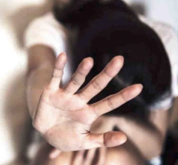 दहेज उत्पीड़न से तंग विवाहिता की इलाज के दौरान मौत