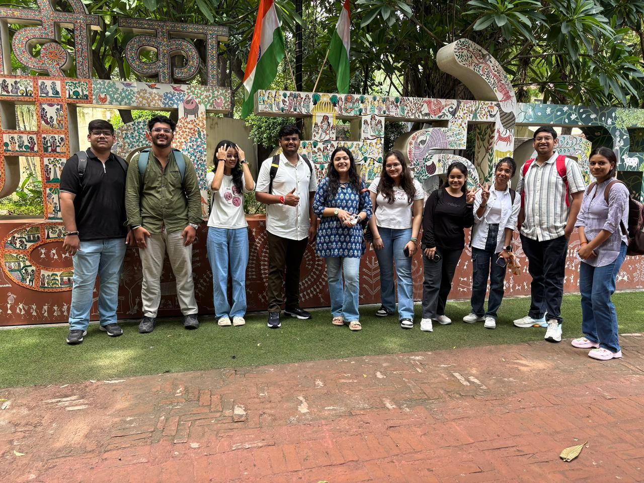 आईएमएस-डीआईए के छात्रों ने किया राष्ट्रीय हस्तशिल्प एवं हथकरघा संग्रहालय का शैक्षिक भ्रमण