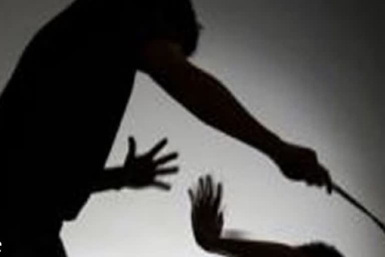 लखनऊ नगर निगम के मिर्जापुर मस्तेमऊ गांव में नायब तहसीलदार ने दलित किसान राम मिलन को मारा