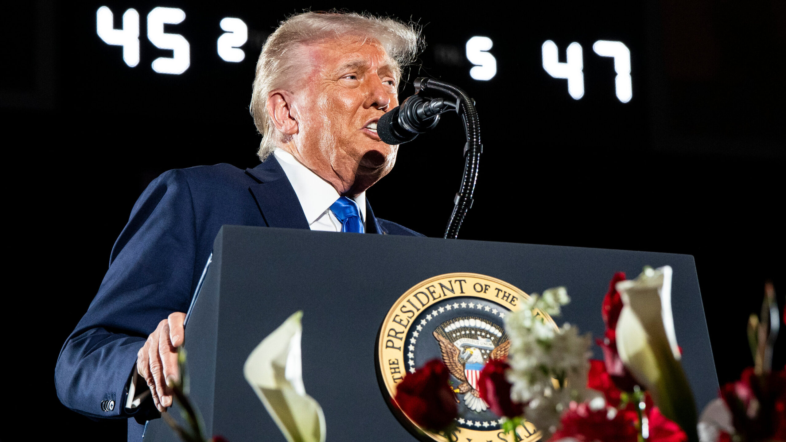 भारत पर परमाणु बम गिराओ’, अमेरिकी स्कूल के हमलावर की बंदूक पर लिखी चौंकाने वाली बात, ट्रंप का जिक्र भी