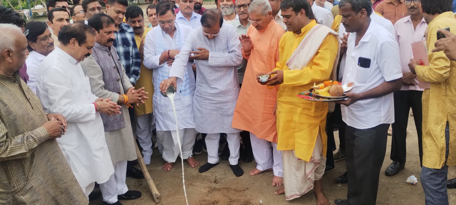 श्री सनातन धर्म रामलीला समिति नोएडा ने भूमि पूजन के साथ किया रामलीला महोत्सव 2025 का शुभारंभ