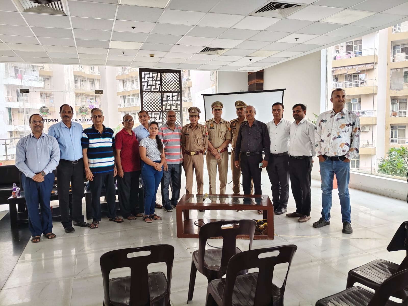 सुपरटेक केपटाउन में नोएडा साइबर सुरक्षा पर जागरूकता व्याख्यान आयोजित