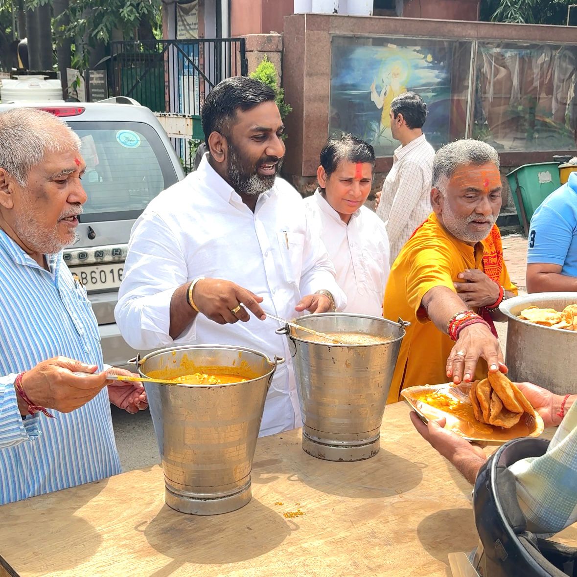 महामृत्युंजय पाठ का सफल समापन – जनकल्याण हेतु हवन एवं भंडारा सम्पन्न