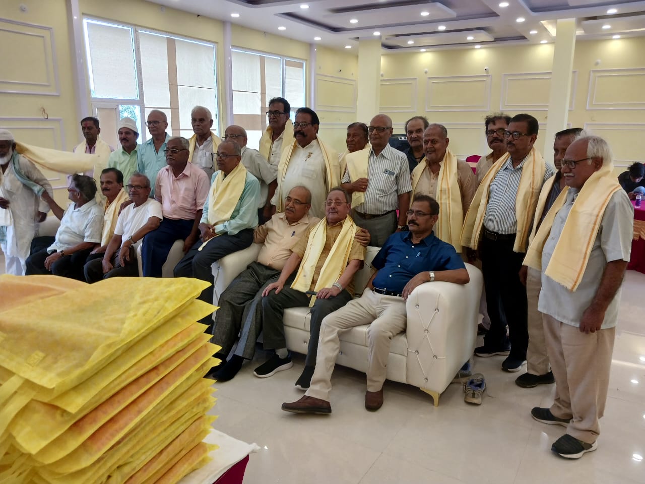 दरवाजे पर ताला और अंदर प्रेमी… पति आया तो महिला कांस्टेबल ने लवर को ऐसे छुपाया