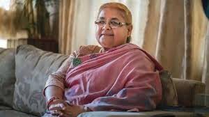 नेपाल में Gen-Z आंदोलन: फूट, सेना मुख्यालय पर विरोध और कुलमान घिसिंग को अंतरिम पीएम का प्रस्ताव