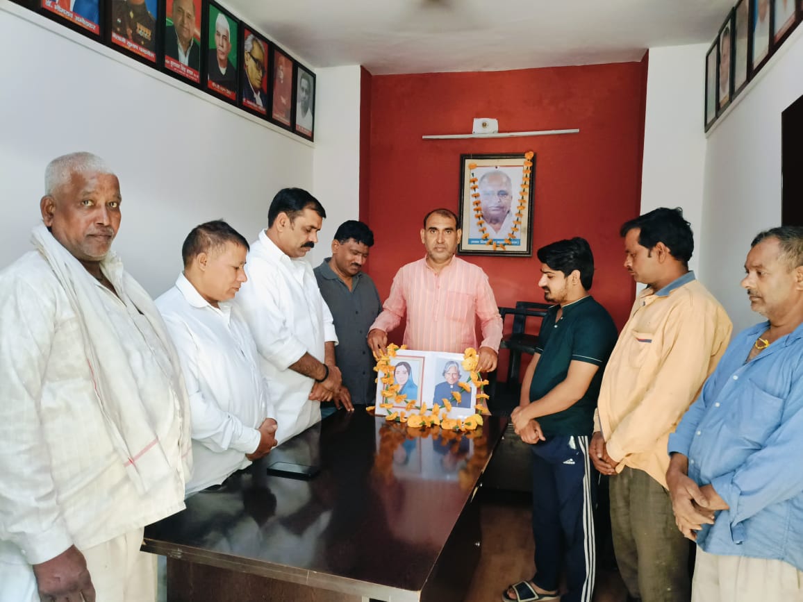 एपीजे अब्दुल कलाम और दुर्गा भाभी को याद किया 