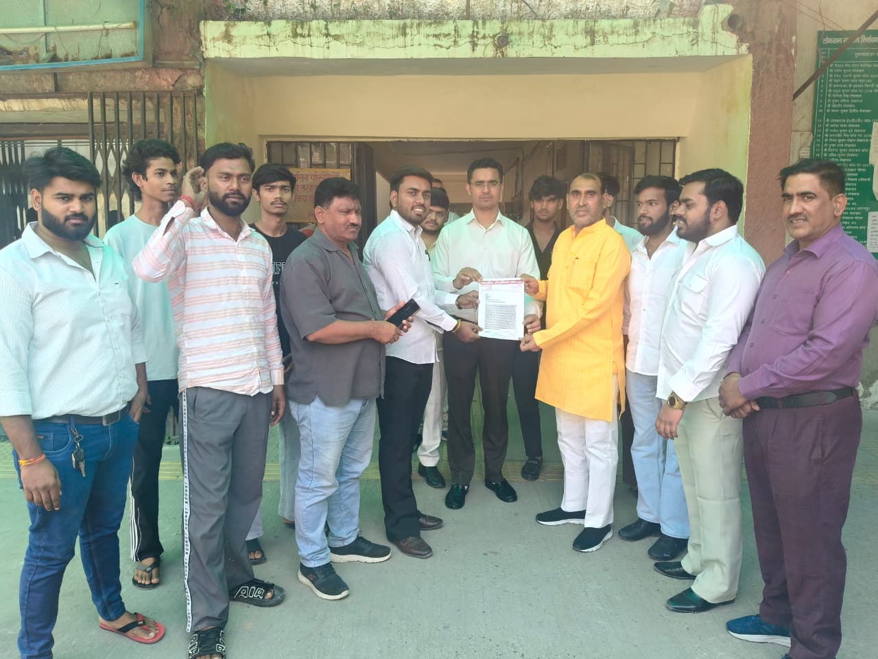 दलित उत्पीड़न के खिलाफ भारतीय सोशलिस्ट मंच ने किया प्रदर्शन 