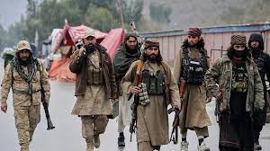 तालिबान के पास कितनी बड़ी सेना है कि एक साथ इतनी पाकिस्तानी चौकियों पर हमला कर दिया