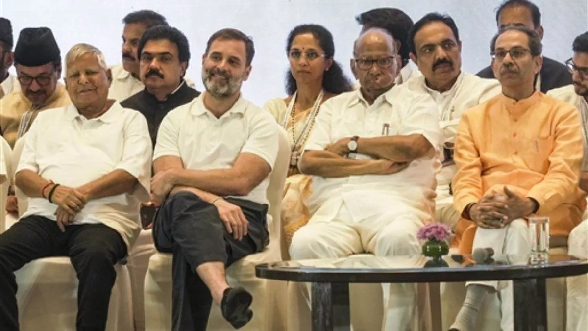 बिहार: महागठबंधन में सीट शेयरिंग सील, RJD 135, कांग्रेस, मुकेश सहनी और लेफ्ट को कितनी सीटें?